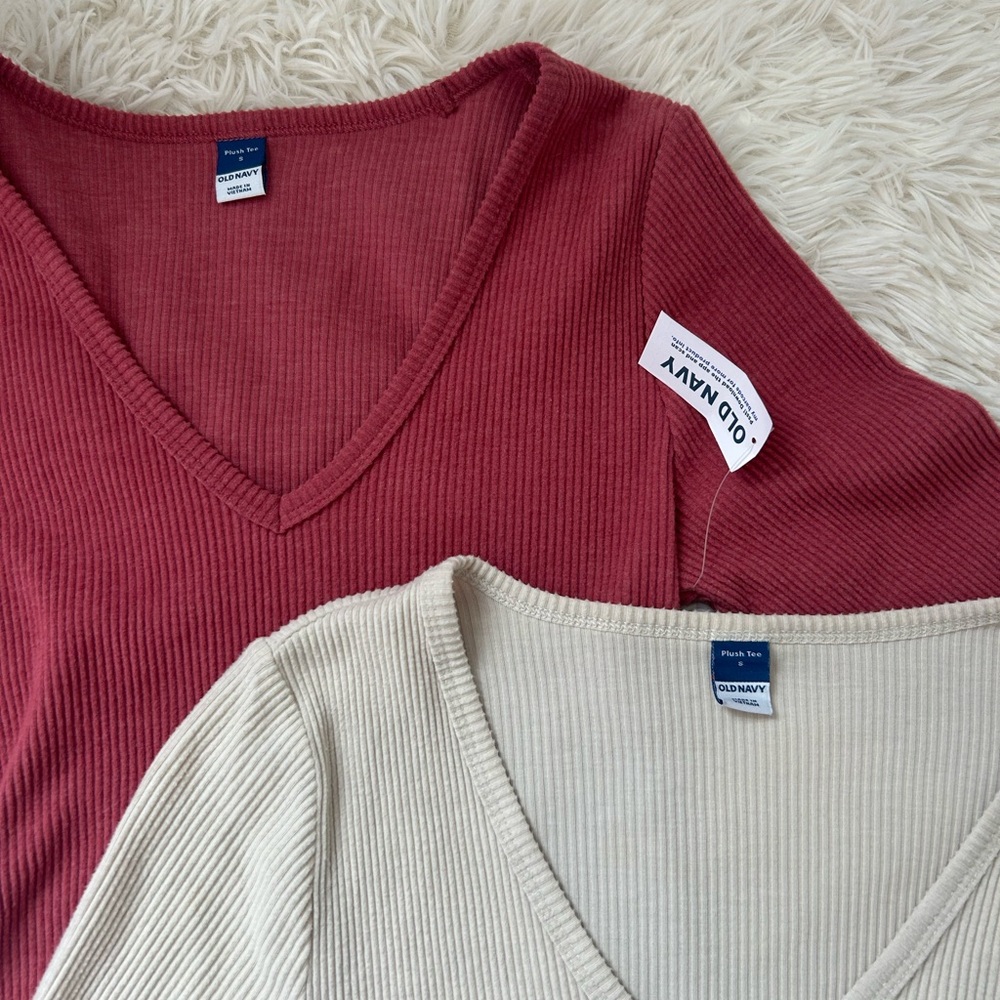 2 Ribbed Long Sleeve V-Neck Tops - Picture 3 of 3